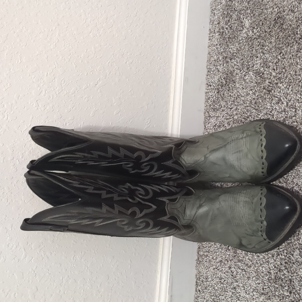Laredo Cowboy boots size 12EW Black and Gray Leather